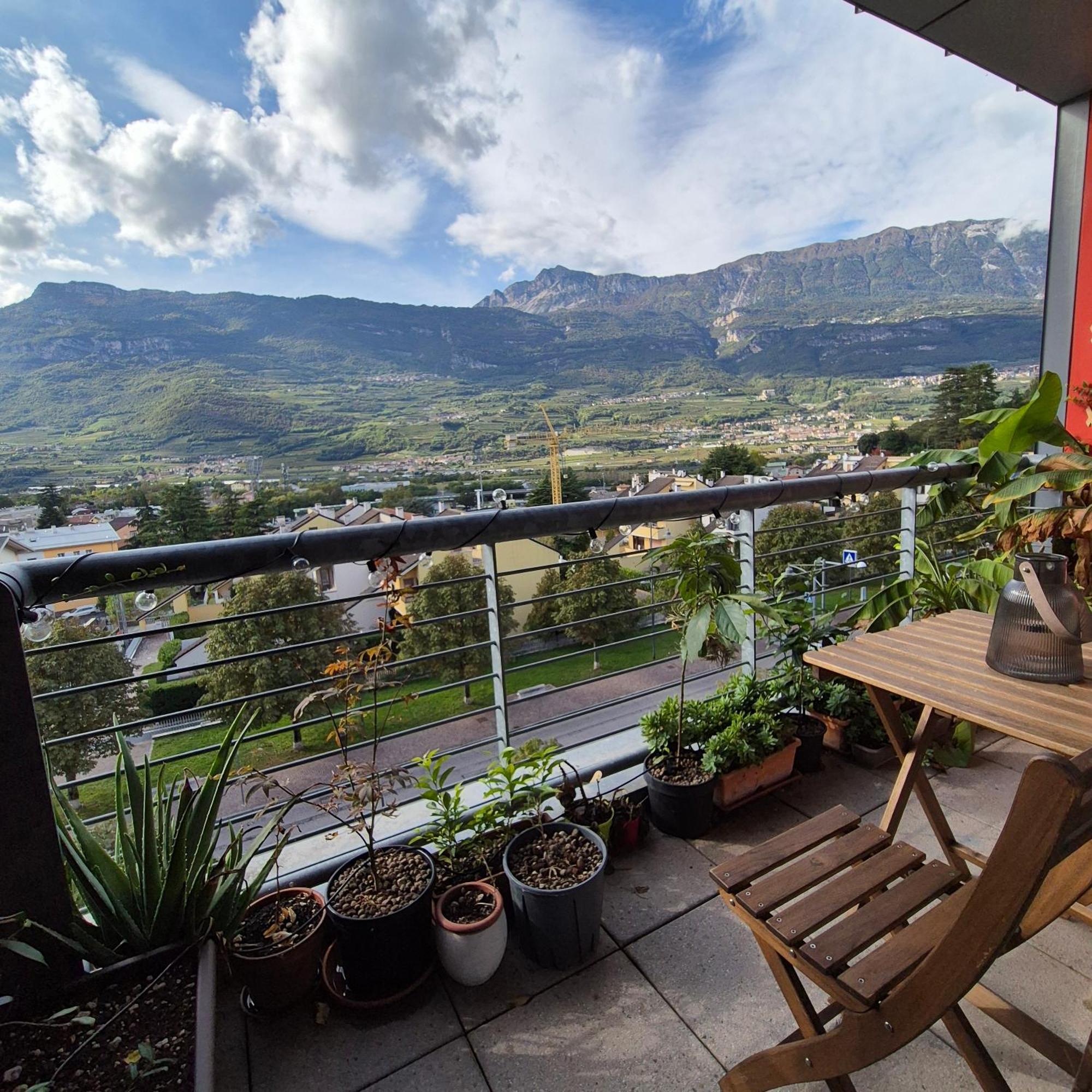 Vista Mozzafiato Sulle Alpi Leilighet Rovereto  Eksteriør bilde